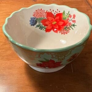 The Pioneer Woman Multicolor Floral Scalloped Ceramic Serving Bowl